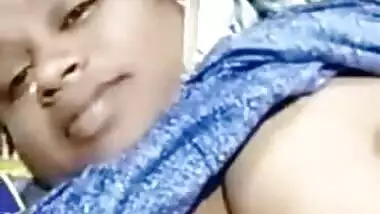 Desi Milf Shows Her Boobs And Pussy