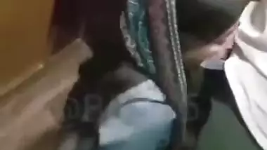 An innocent girl gives a blowjob in the Pakistani porn