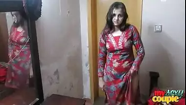 [ Indian porn XXX ] Desi Wife Sonia In Shalwar Suir Strips Naked