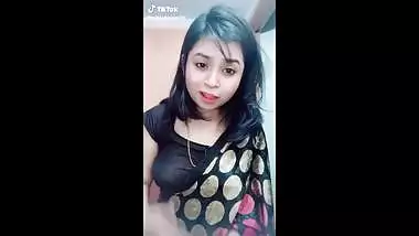 Indian cute girl vert hot tiktok video-2