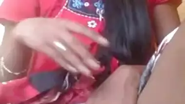 Cute Tamil Girl Showing Her Pussy