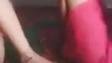 Obedient college girl permits Desi bestie to kiss lips in XXX video