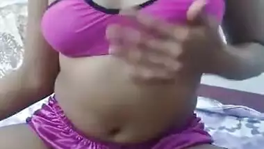 Sexy Desi Girl Showing Video
