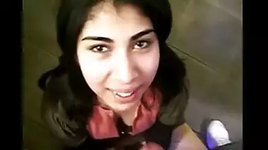 Hot Indian Girl leaked blowjob MMS