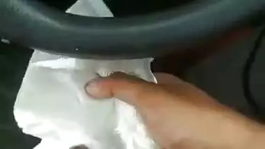 DESI SLUT Blowjob inside car