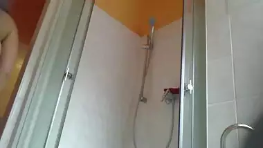 India Teen Showers 