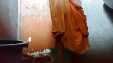 Bangla bhabhi homemade shower.