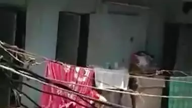 aunty washing pussy removing red panty