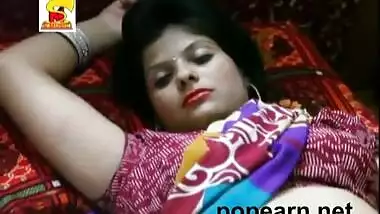 Sexy bhabhi in saree hot romance with devar & hubby