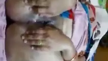 South Indian Aunty Showing Shaved Pussy And Big Boobs