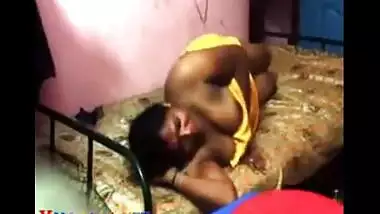 Telugu aunty’s saree sex video