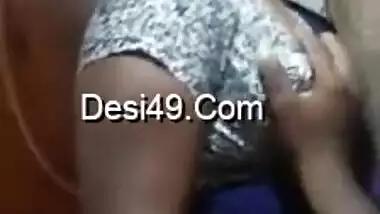 Lover is lucky to touch and film Desi mom's natural boobs at home