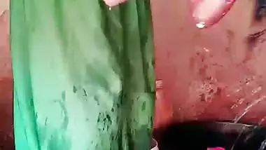 Indian village wife full nude bath video