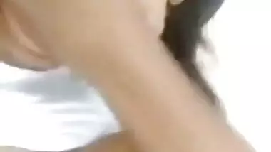 Sexy Lankan Girl Showing Boobs And Pussy