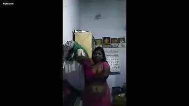 Horny Tamil Girl Strip Naked