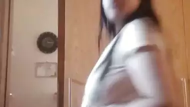 Cute big ass Indian girl nude viral videos exposed