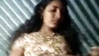 Desi teen showing pussy and boobs