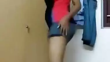 Sexy Figured Indian Nude Mms