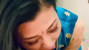 A Pokhara lady sucks her husband’s dick in Nepali sex
