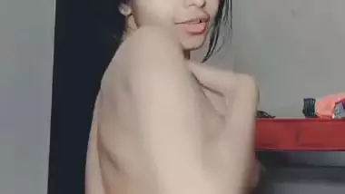 Hottest Indian nude girl posing in doggy sex