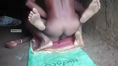 Desi village aunty fucking quick with devar ( aunty33 )