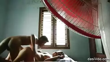 Devar Bhabi smooching Sucking boobs and Blowjob beautifully ghapaghap 4 clips part 1