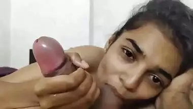 Desi cute girl sucking lover cock