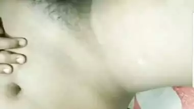 Bangladeshi girl live sex video to stimulate your sex nerves