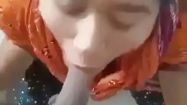 Poor girl enjoys two lollipops together in sex MMS