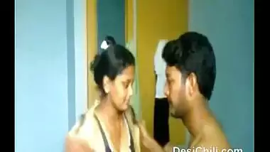 Horny couple from Hyderabad in indian porn tube