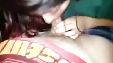 indian girl sucking her bfs cock