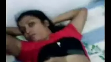 Desi mms scandals of Indian young couple sex fun