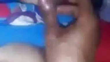 Desi girl enjoying boob press from her boyfriend MMS