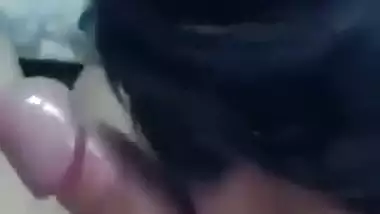 Sexy girl’s blowjob MMS of sucking a dick and drinking cum