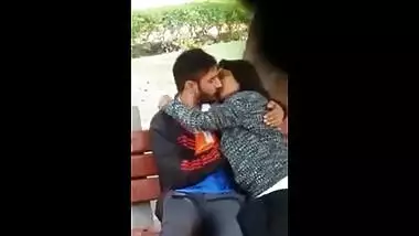 Desi sex clip of a sexually excited young pair enjoying outdoor sex