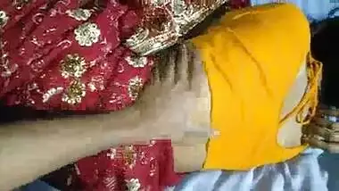 Saree mai chudasi mami bhanje ke fuck ki Hindi blue film