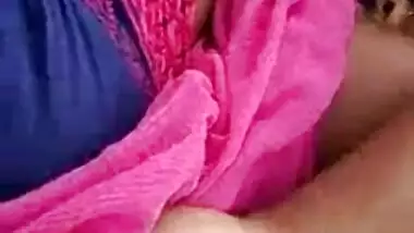 Cute Indian gal boob sucking by Lover MMS sex clip