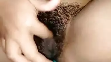 Desi girl masturbating till orgasm