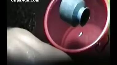 Desi neighbor lady bathing video peeped and captured on mobile